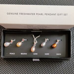 Avon Freshwater Pearl Necklace Set - Multicolor